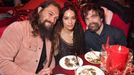 Jason Momoa (Khal Drogo), Lisa Bonetová a Peter Dinklage (Tyrion Lannister).