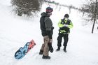 Strážníci vykázali sáňkaře a lyžaře z Petřína. Je to nesmysl, říká primátor Hřib