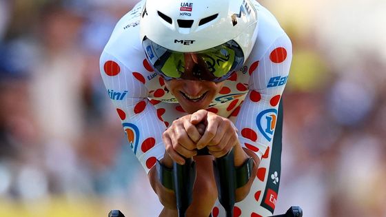 Tadej Pogačar v časovce v 5. etapě Tour de France 2025