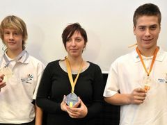 Medaile pro sportovce navrhla studentka novoborské sklářské školy Barbora Hrubá