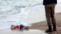 Ajlan Kurdí. Syřan, který utonul na tureckém pobřeží.
