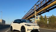 Nabízí se ve dvou variantách, standardní má výkon 210 kW, verze Performance o 30 kW víc.
