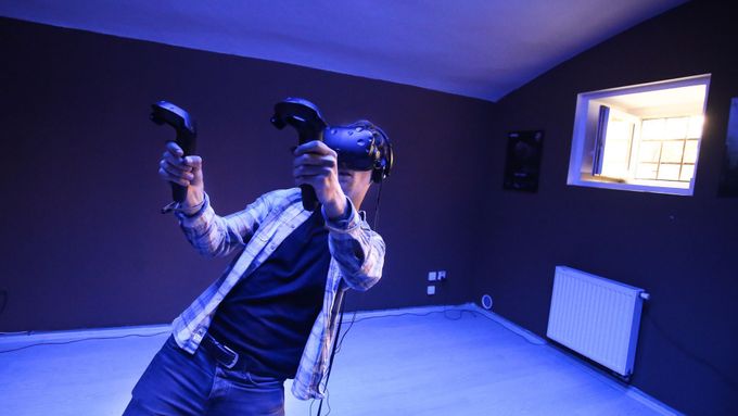 Foto: Na návštěvě v herně virtuální reality