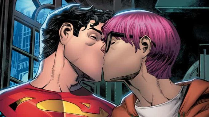 Studio DC oznámilo, že Superman v novém díle komiksové série prožije románek s novinářem a zjistí, že je bisexuál.