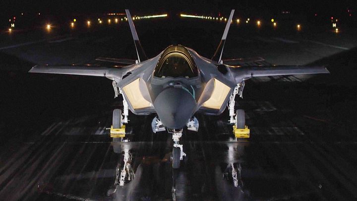 Největší armádní zakázka v historii, vláda schválila nákup letounů F-35 za 150 miliar