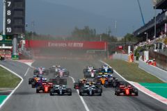 F1 živě: Hamilton si dojel pro třetí vítězství ve Španělsku po sobě