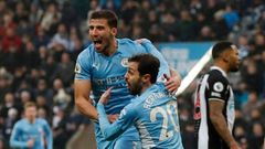 Ruben Dias (Manchester City) slaví branku