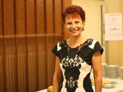 Hana Rohová, která vede školní jídelnu v Kojetíně, si odnesla ze soutěže druhé místo. Jídelnu vede čtyři roky a její kuchařky připraví denně 700 porcí.