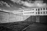 Fotograf Jan Jirkovský se v rámci svého dokumentárního projektu vydal fotografovat do věznice Kuřim (na snímku).