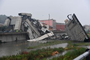 Foto: Začíná soud kvůli tragédii v Janově. Most se ve vteřině zřítil, zemřelo 43 lidí