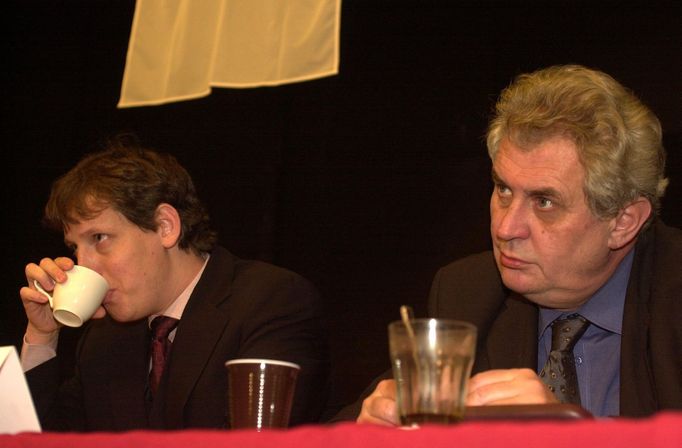 Stanislav Gross a Miloš Zeman v roce 2003.