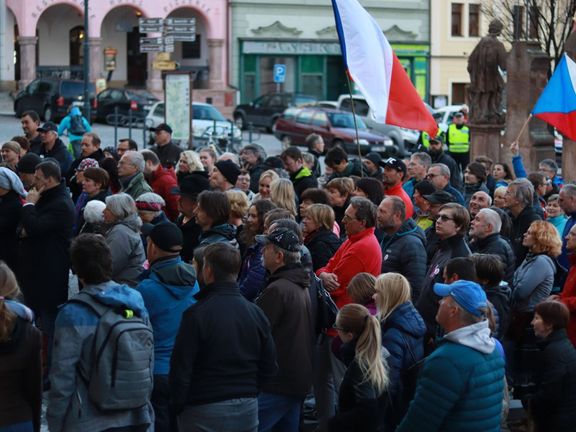 Protest v Jilemnici, který organizoval maturant Jakub Veselý.
