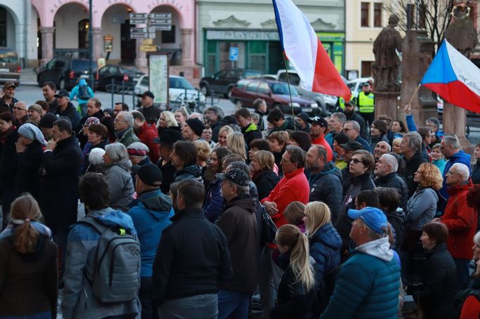 Protest v Jilemnici, který organizoval maturant Jakub Veselý.