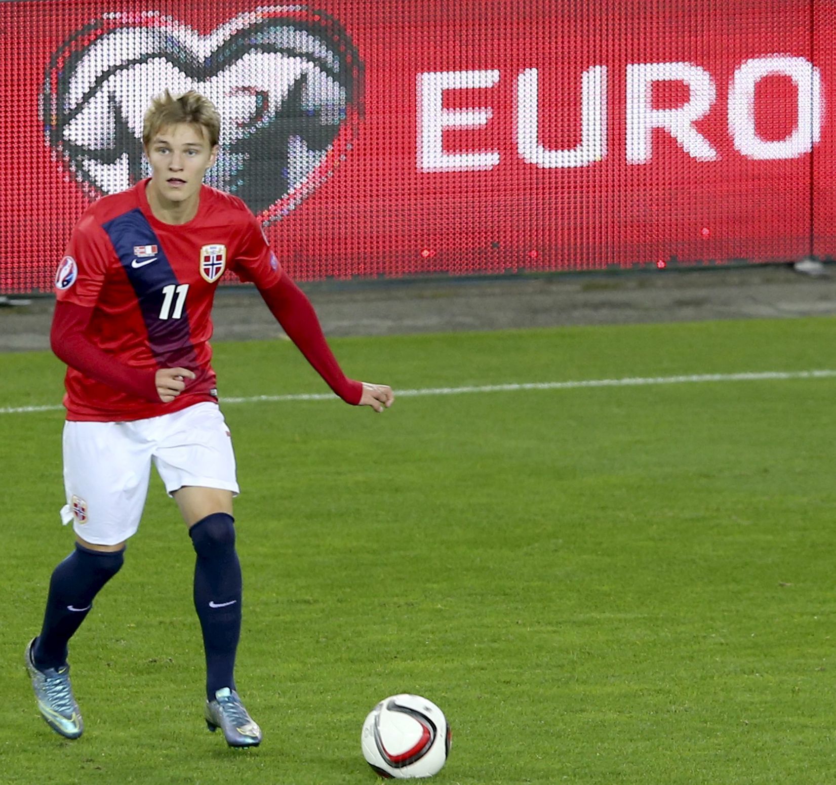 Martin Odegaard v kvalifikaci na Euro 2016