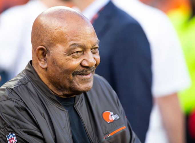 Sep 22, 2019; Cleveland, OH, USA; Cleveland Browns hall of fame running back Jim Brown smiles while watching warmups before the game against the Los Angeles Rams at First