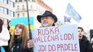 Demonstrace na Václavském náměstí. Praha, 27. 2. 2022