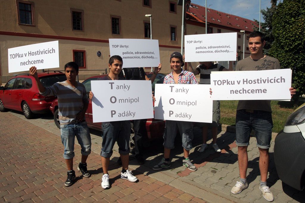 TOP a Starostové v Hostivici zahájili kampaň
