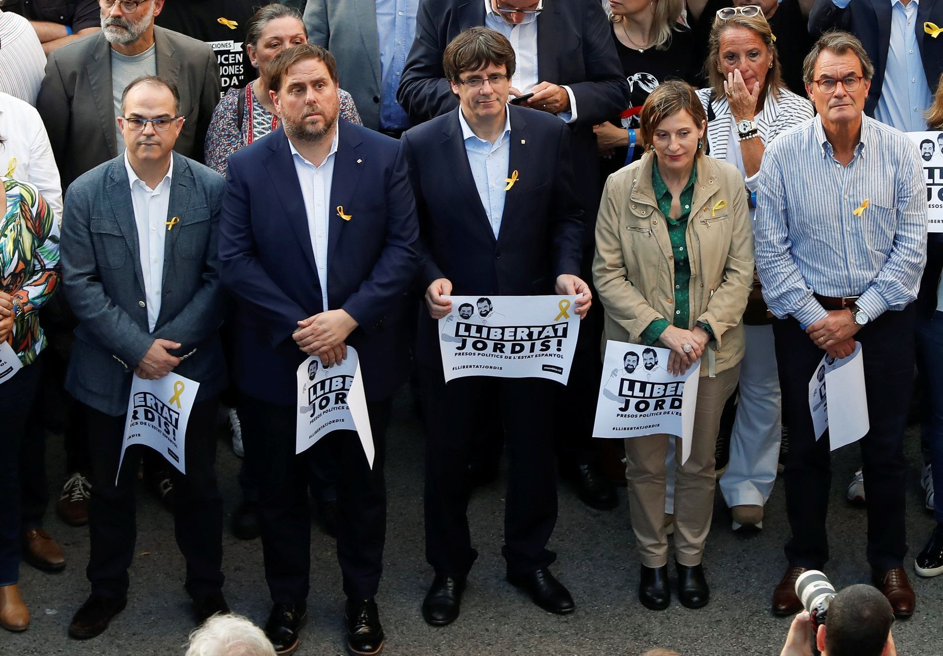 Carles Puigdemont na demonstraci v Barceloně.