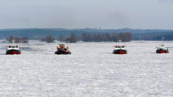 Ledoborce v akci na Odře, řece Spree i Dunaji