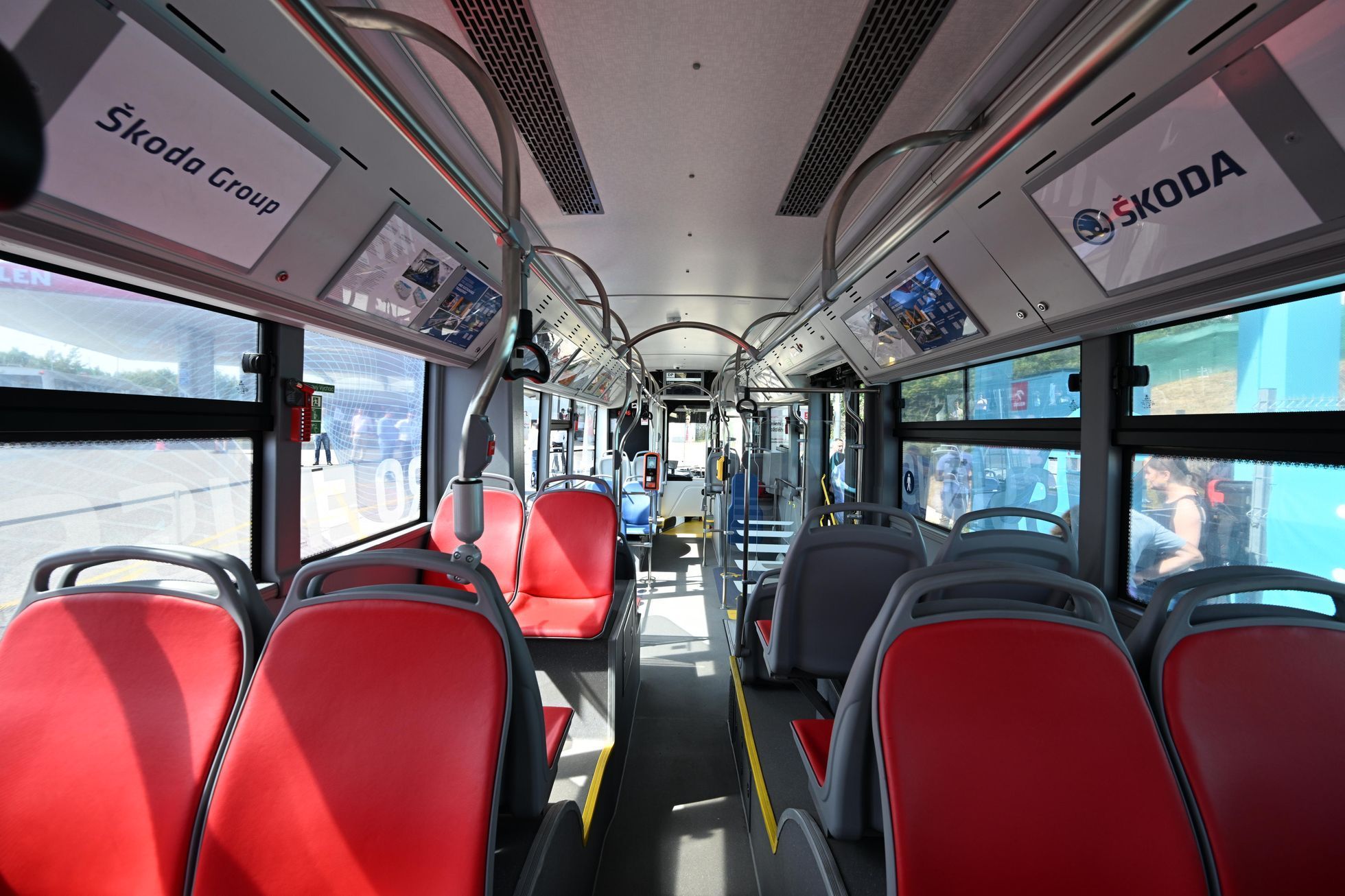 Vodíkový autobus MHD Praha, zahájení provozu