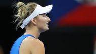 Markéta Vondroušová vstoupila do důležitého klání o postup do semifinále proti Švýcarsku nervózně a s vědomím, že jí soupeřka Viktorija Golubicová v jediném dosavadním vzájemném duelu před časem v Indian Wells porazila.