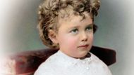 Mikuláš II. ještě jako malý chlapec. Fotka pochází asi z roku 1870, budoucímu panovníkovi tu jsou zřejmě dva roky.