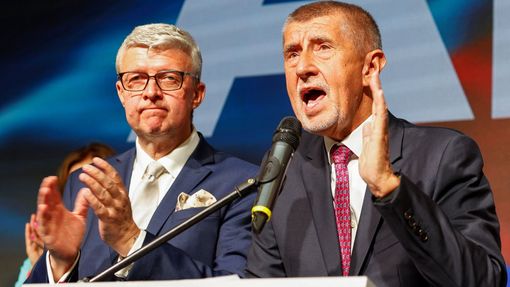 Předseda hnutí ANO Andrej Babiš (vpravo) a místopředseda hnutí Karel Havlíček během předvolební kampaně