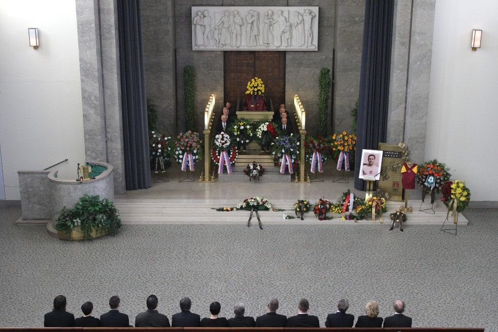 Poslední sbohem Ladislavu Novákovi