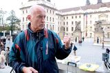 Odpůrce prezidenta na náměstí přivedl neunavitelný aktivista Jan Šinágl