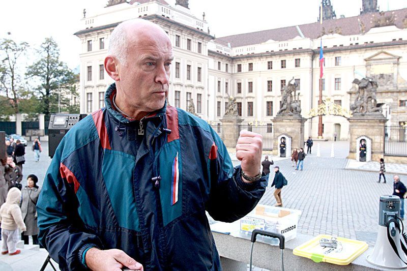 Demonstrace pro i proti Lisabonské smlouvě