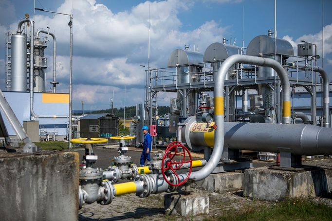 Zásobník zemního plynu společnosti RWE Gas Storage v Hájích u Příbrami