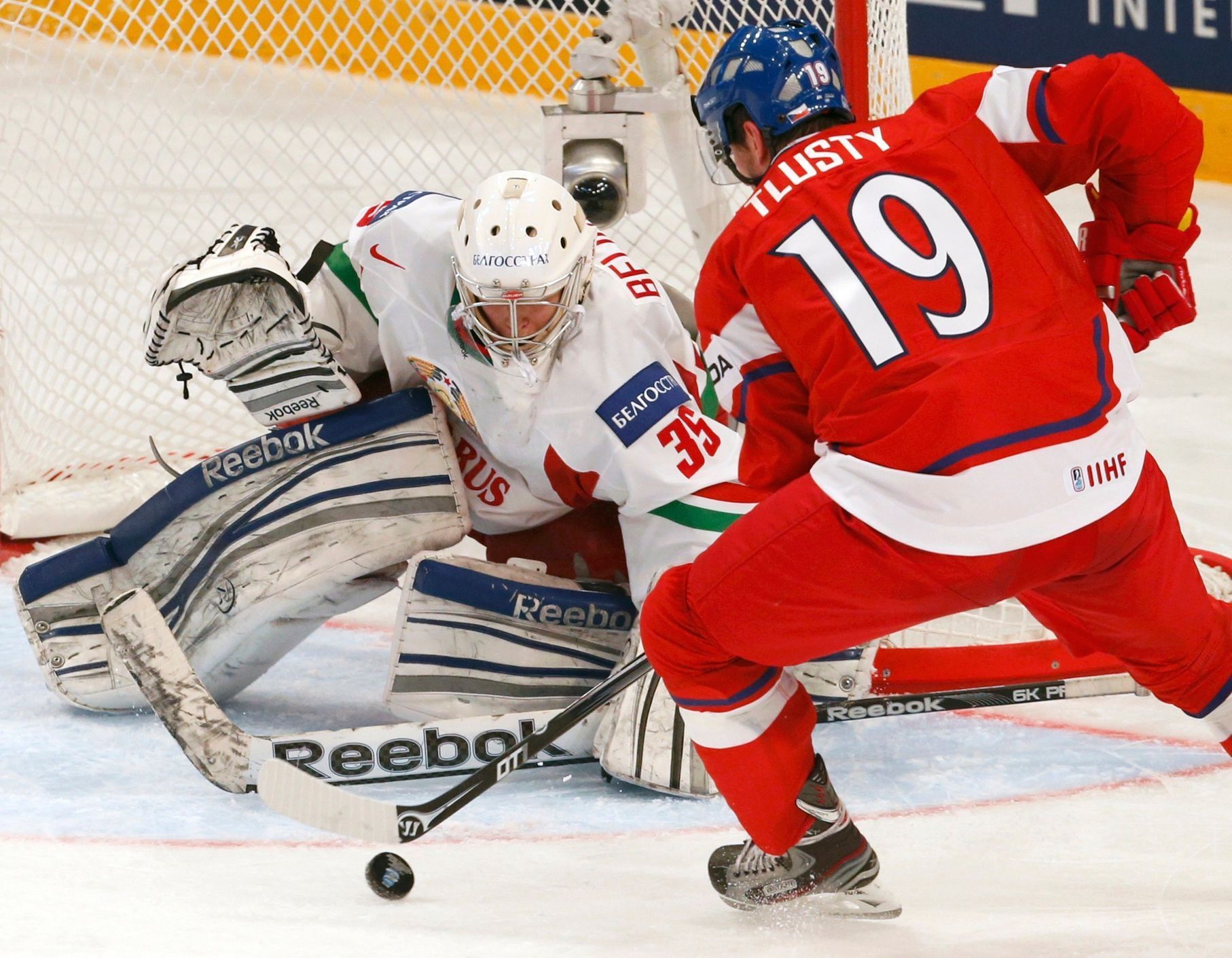 MS v hokeji 2013, Česko - Bělorusko: Jiří Tlustý - Vitalij Belinskij