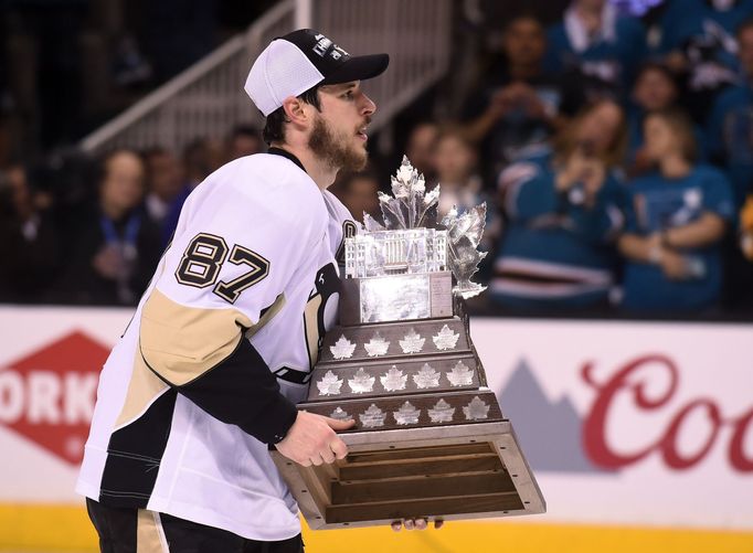 Pittsburgh - San Jose 6. finálový zápas SC. Crosby a jeho první Conn Smyth Trophy (pro nejužitečnějšího hráče play off)