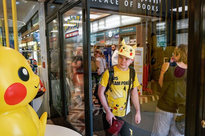 Otevření Pokemon shop in shopu v knihkupectví Luxor na Válavském náměstí v Praze