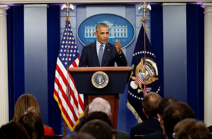 Barack Obama mluví na své poslední tiskové konferenci v Bílém domě ve středu 18. ledna 2017.