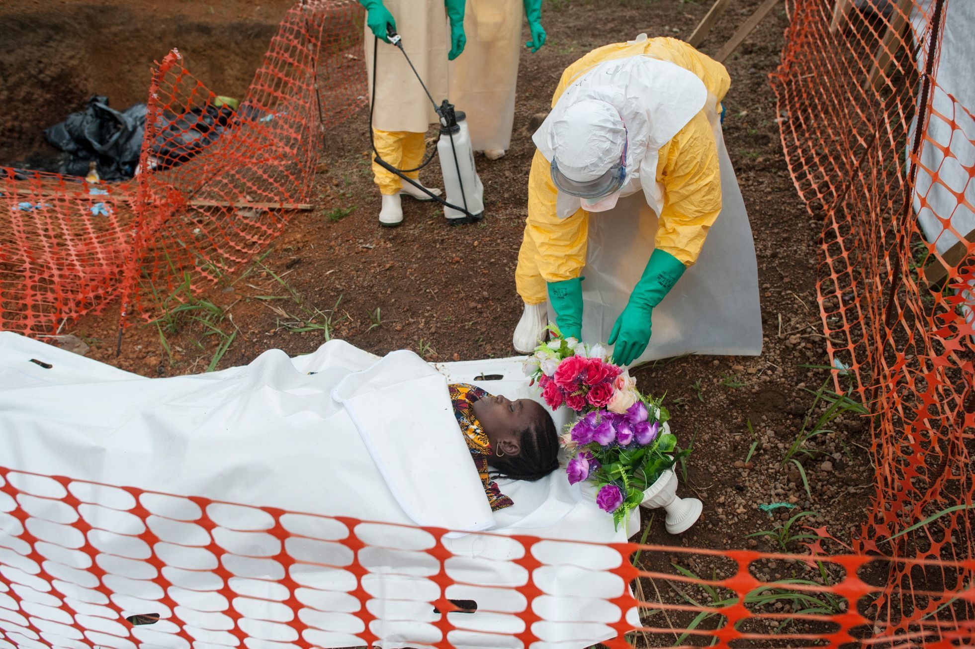 Fotopříběh ženy, kterou zabila ebola