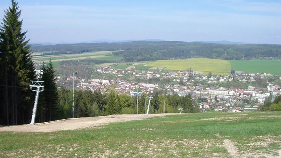 Stojím v České Třebové a všude kolem pražce