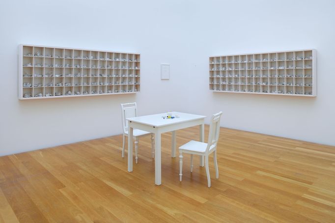 Yoko Ono: Mend Piece, 1966/2019.