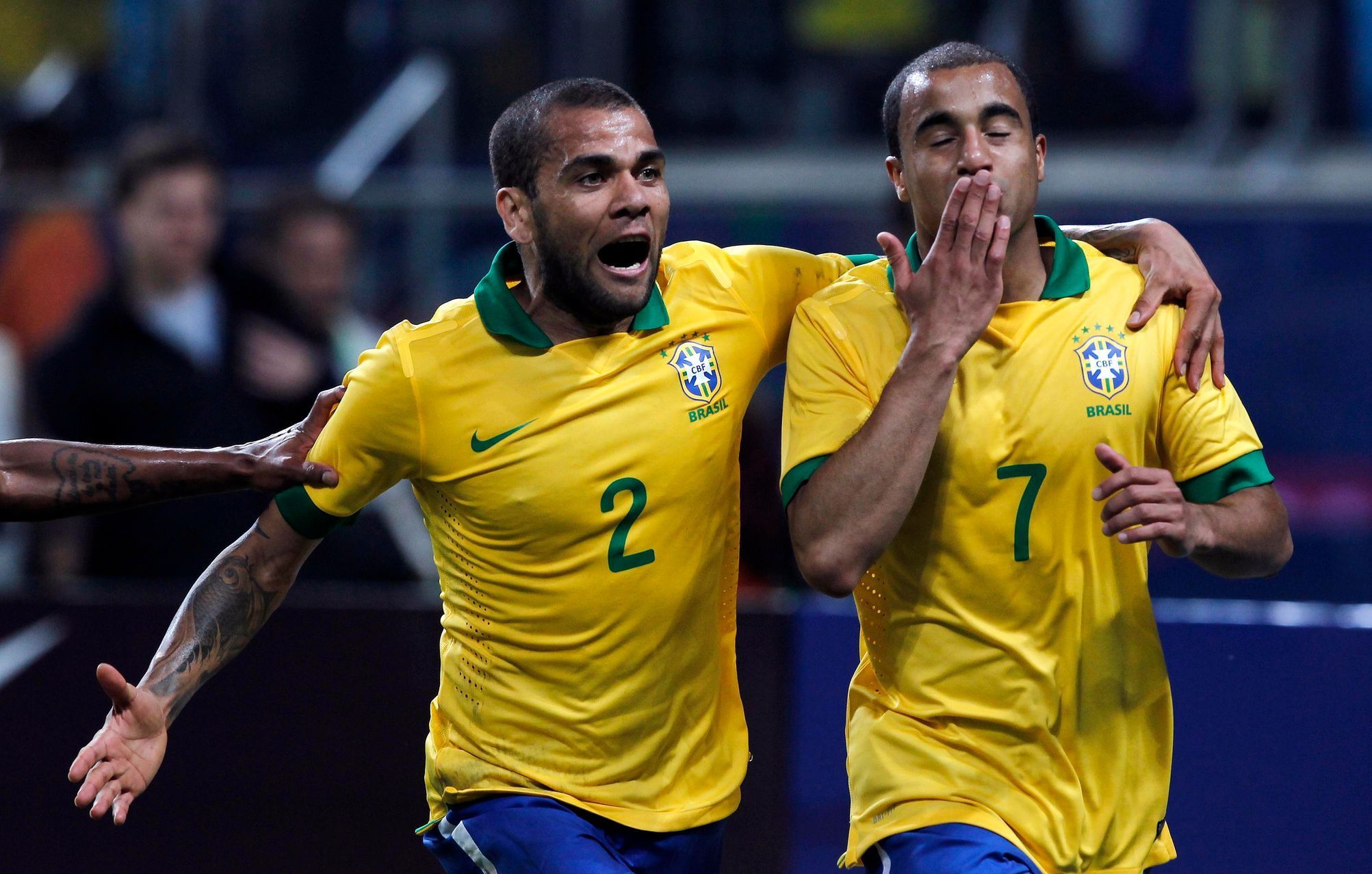 Brazílie - Francie (radost), Lucas, Daniel Alves