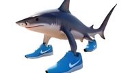 Tralalero Tralala představuje žraloka s modrými teniskami Nike.