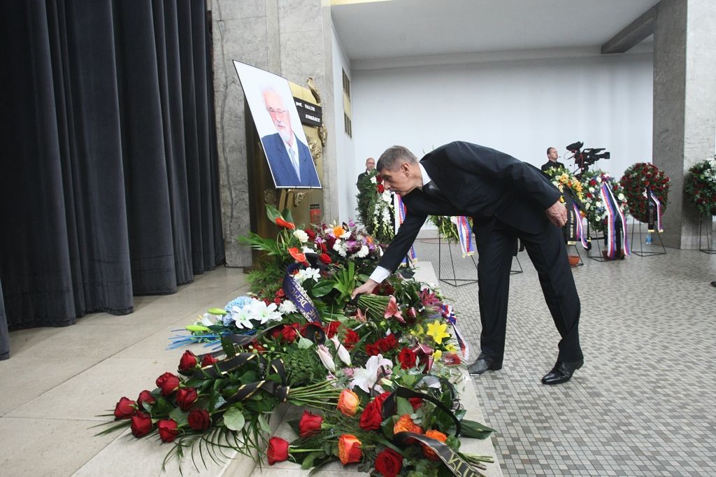 Pohřeb Valtra Komárka