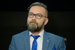 Novým předsedou rady ERÚ je Vratislav Košťál, ve funkci nahradí Outratu