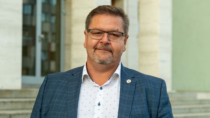 Hejtman Ústeckého kraje Jan Schiller (ANO), poslancem byl od 21. října 2017 do 31. prosince 2020.