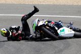 Španělský jezdec Dani Rivas si jízdu na svém Kalexu Moto2 moc dlouho neužil,...