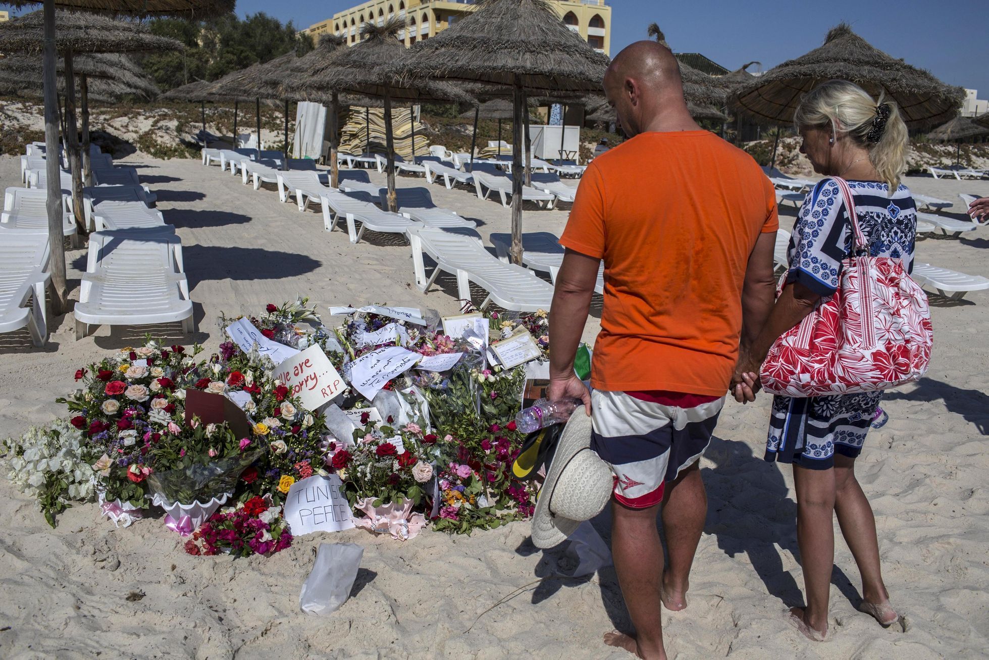 Soustrast na místě vyjadřují stovky turistů i místních.