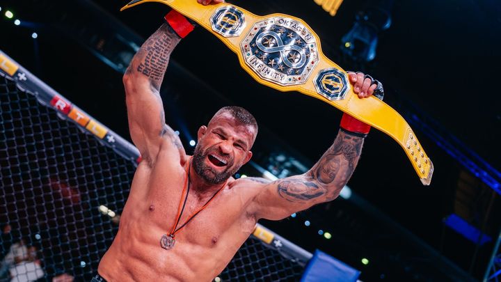Famózní bitvu urval Vémola. Před pátým kolem jsem nevěděl, která bije, přiznal bijec; Zdroj foto: MMA Oktagon