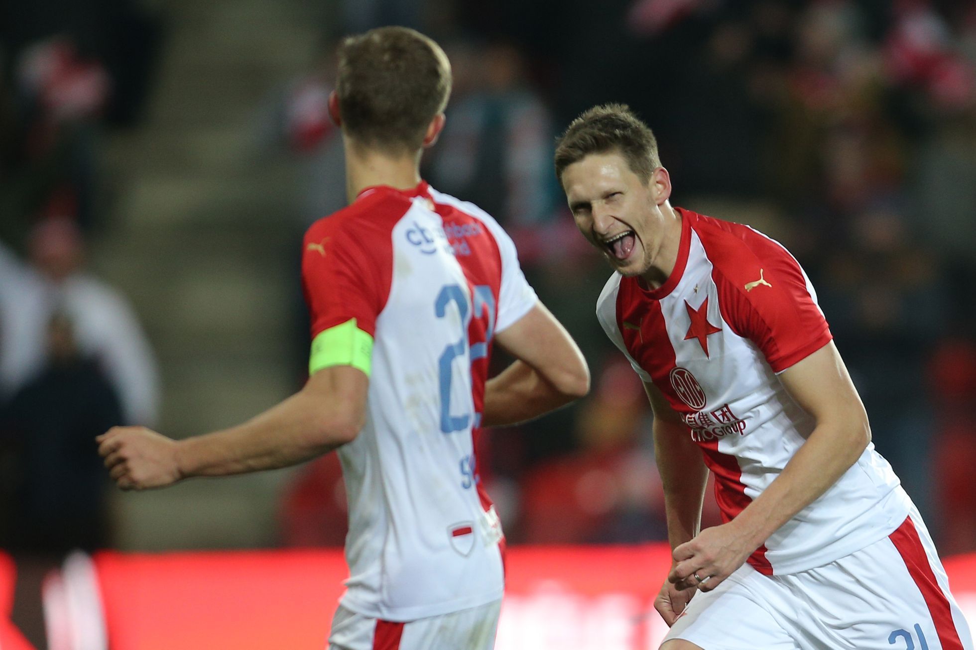 Milan Škoda slaví v zápase 18. kola první ligy Slavia - Karviná
