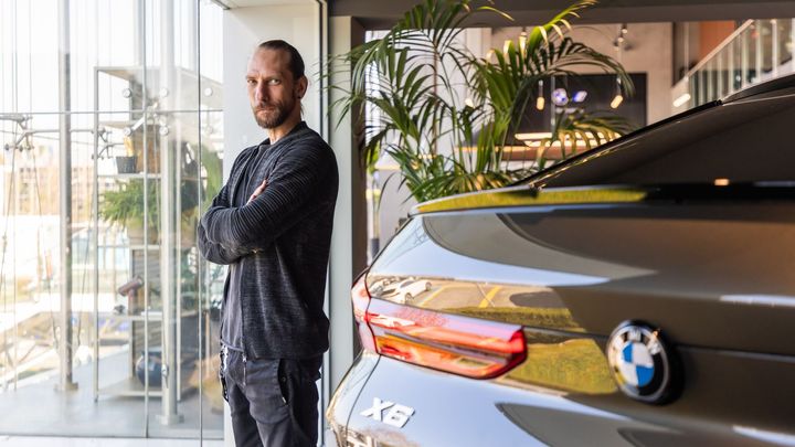 Bez něj by elektrické BMW nemělo svou tvář. Teď míří designér k čínské štice; Zdroj foto: BMW