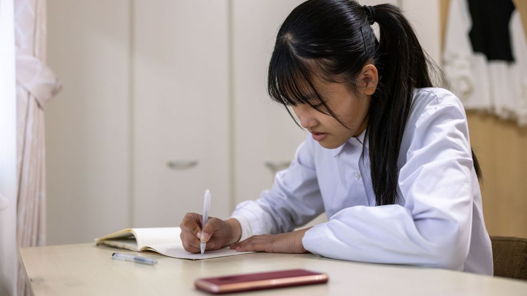Podle kritiků jsou přísná pravidla na japonských školách zastaralá a sexistická.