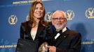 Kathryn Bigelow s Normanem Jewisonovem na předávání cen Asociace filmových režisérů USA.